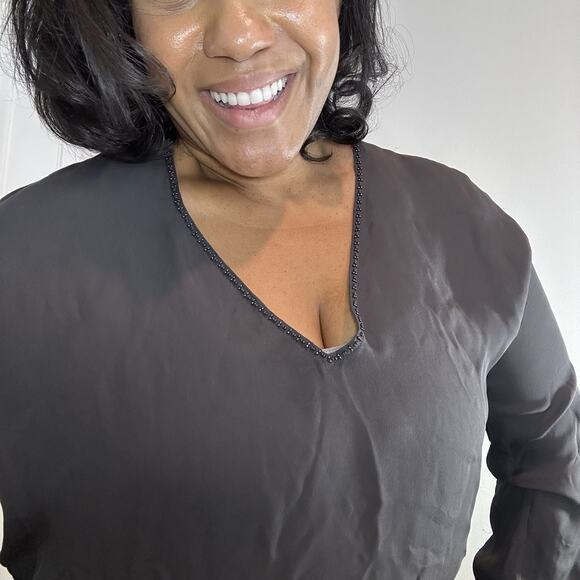 Vince Silk Tunic Blouse Large Long Sleeve V-Neck Top Minimalist Chic Grey Beaded - Picture 5 of 12